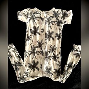18-24MTH, Little Bipsy collab + Baby breez two way zip romper. Limited edition!